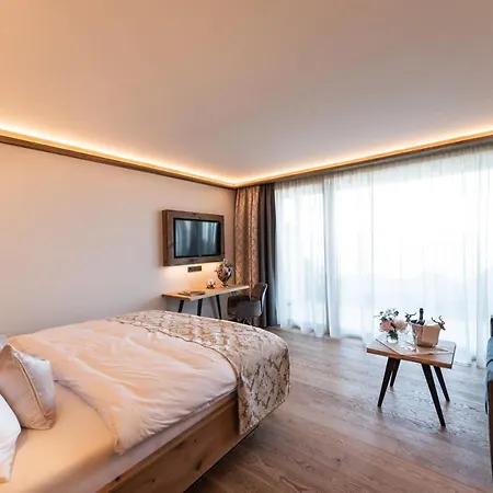 호텔 Gipfelhaus Magdalensberg 4*