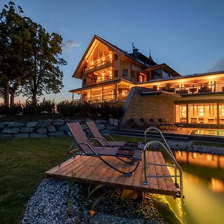 호텔 Gipfelhaus Magdalensberg 4*