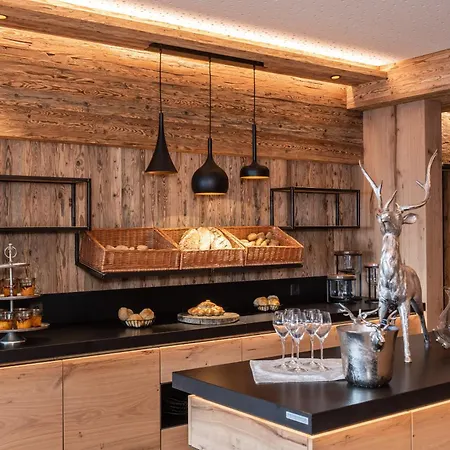 Gipfelhaus Magdalensberg 상트베이트안데르글란