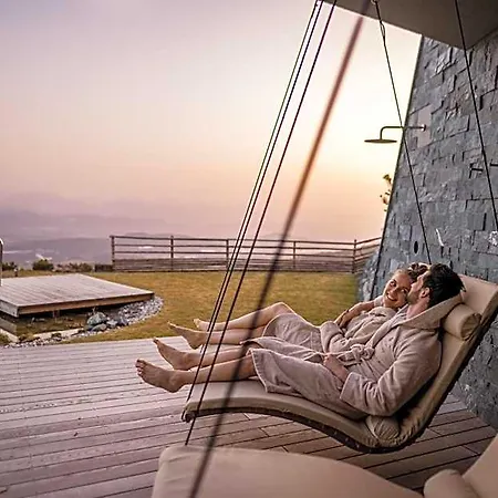 Otel Gipfelhaus Magdalensberg 4*