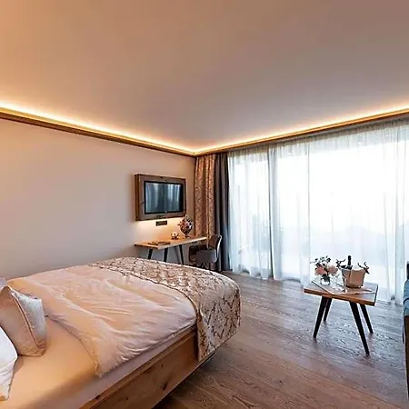 Otel Gipfelhaus Magdalensberg 4*